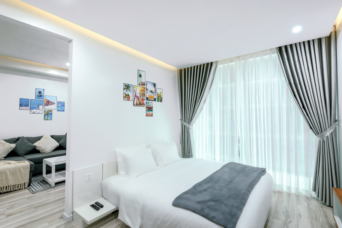 Căn hộ A La Carte 2PN/2WC mới nâng cấp — A La Carte · 200 Võ Nguyên Giáp, Đà Nẵng